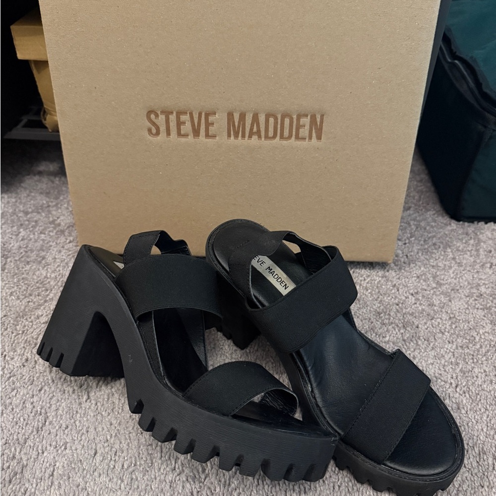Steve Madden Black Elastic Strap Chunky Platform Sandals